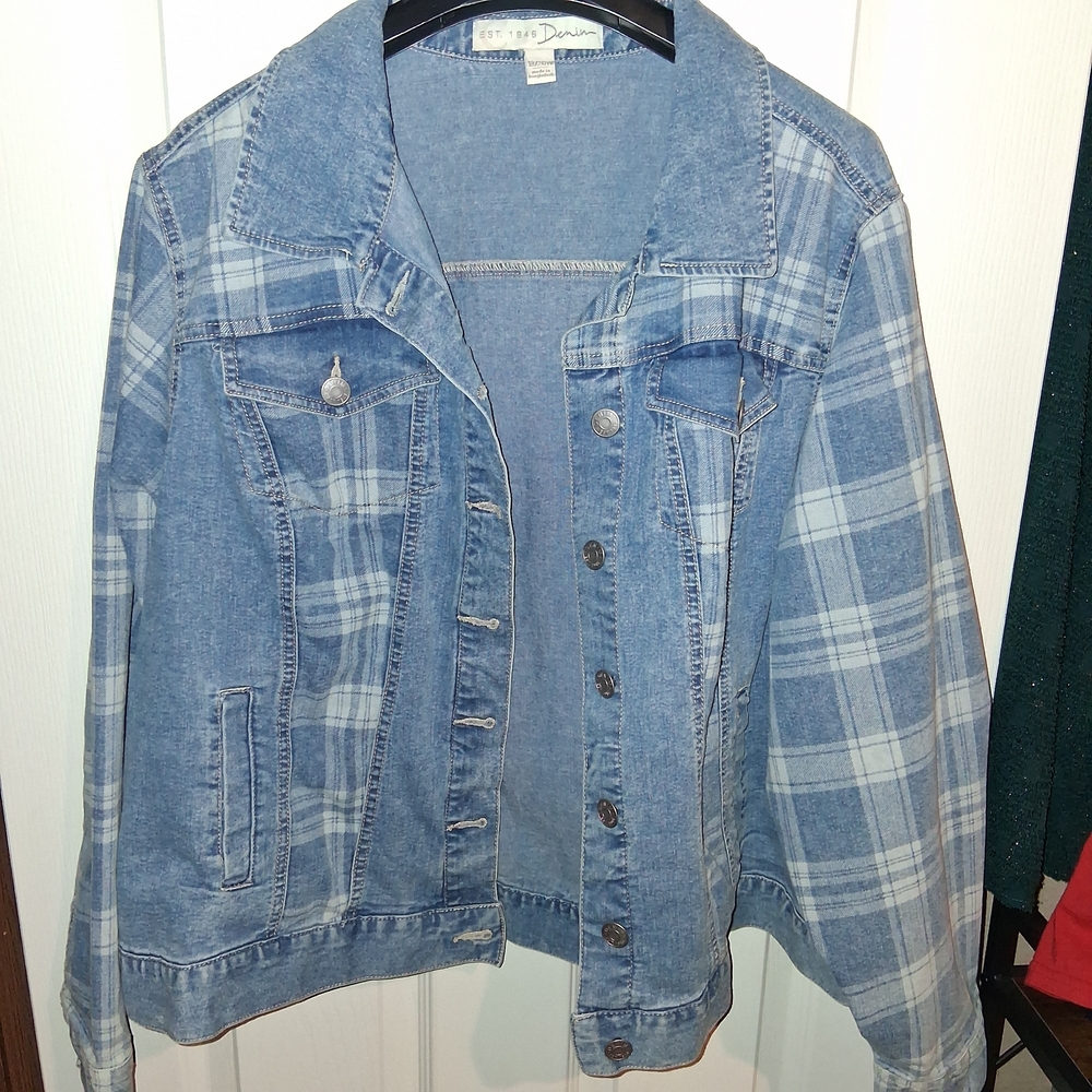 Plaid Blue Denim Jacket for Women - Picture 2 of 7